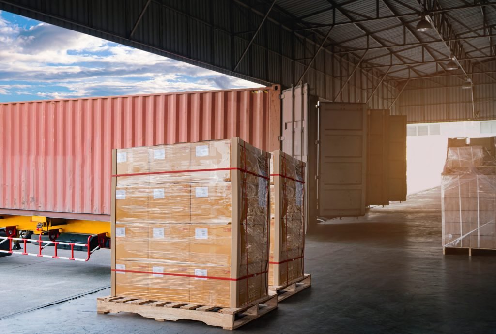 header 6 key facts about lcl shipping 1024x690